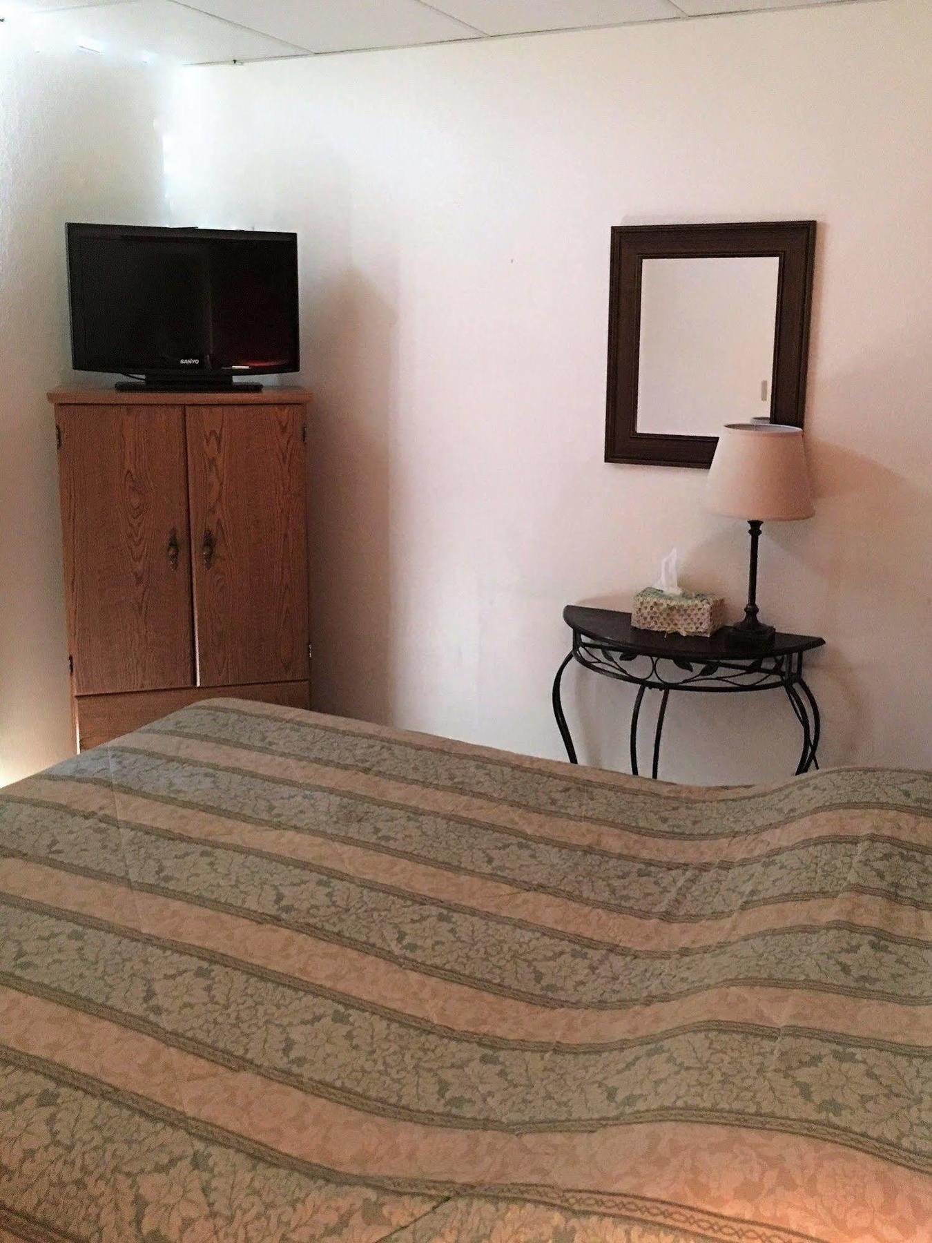 Hunters Lodge Motel Paducah Экстерьер фото